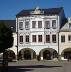 Miroce namesti